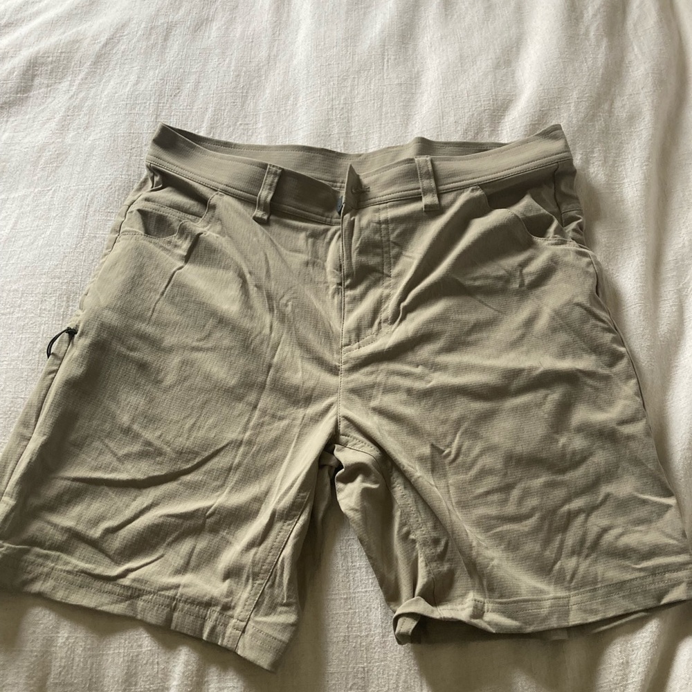 FreeFly Men's Casual Tan  Shorts- size 32